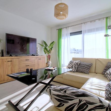 Center Location, Ac, Swimming Pool, And Parking Olhão Exterior foto