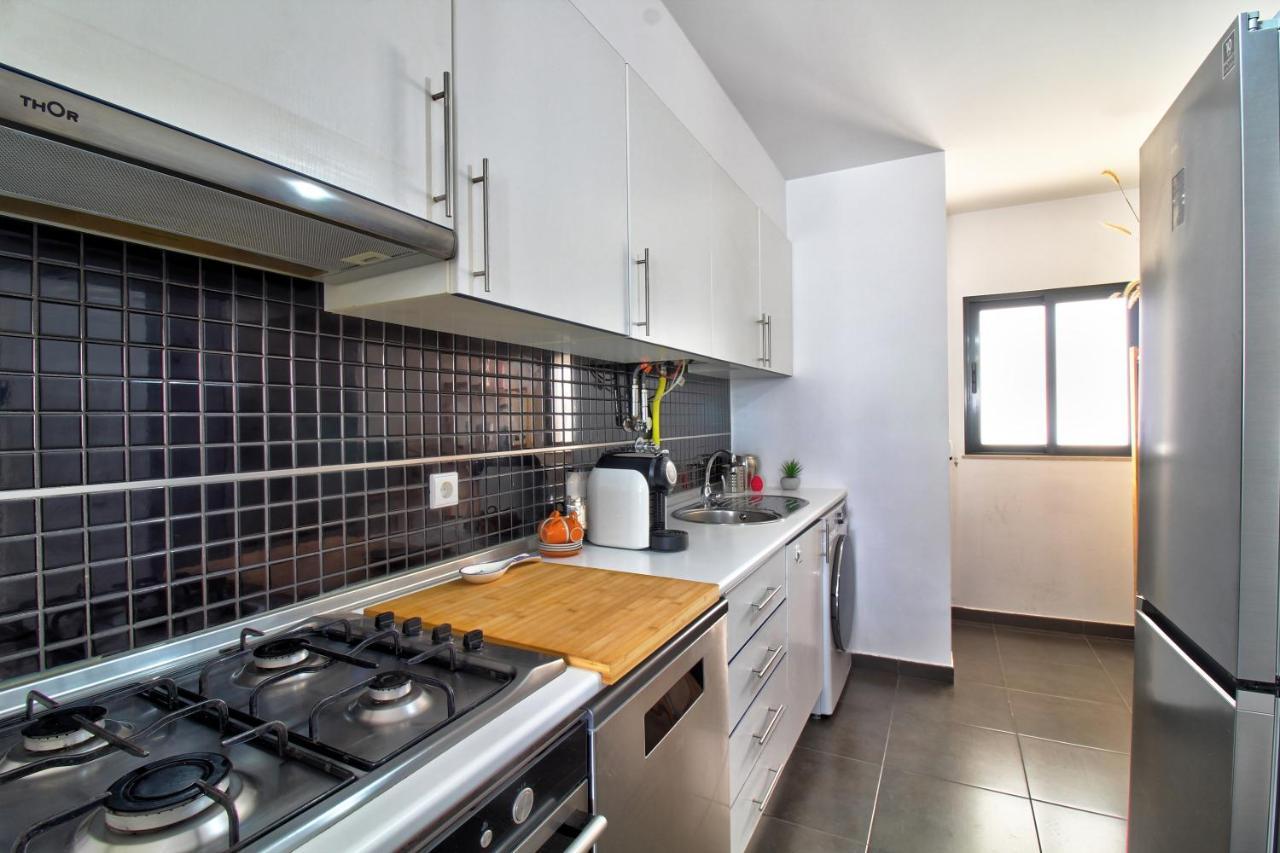 Center Location, Ac, Swimming Pool, And Parking Olhão Exterior foto