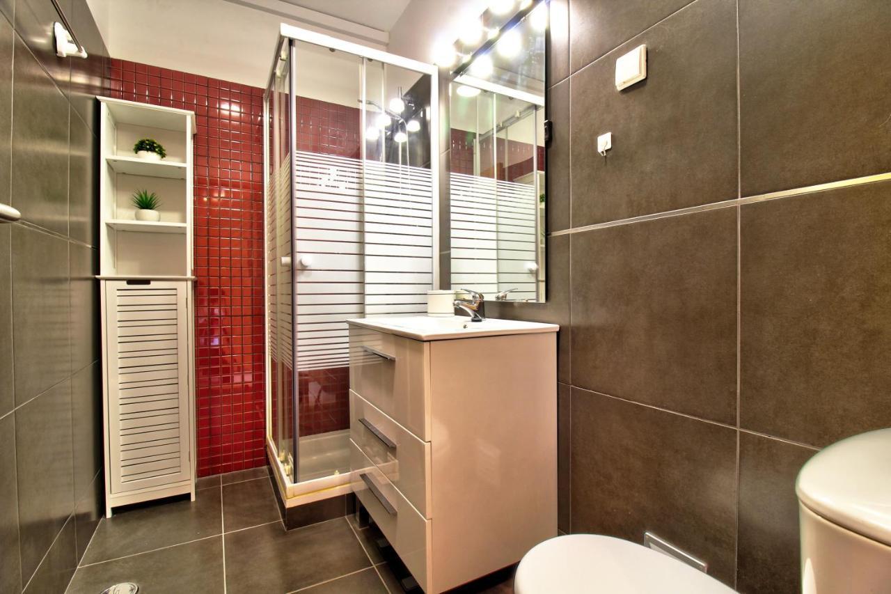 Center Location, Ac, Swimming Pool, And Parking Olhão Exterior foto