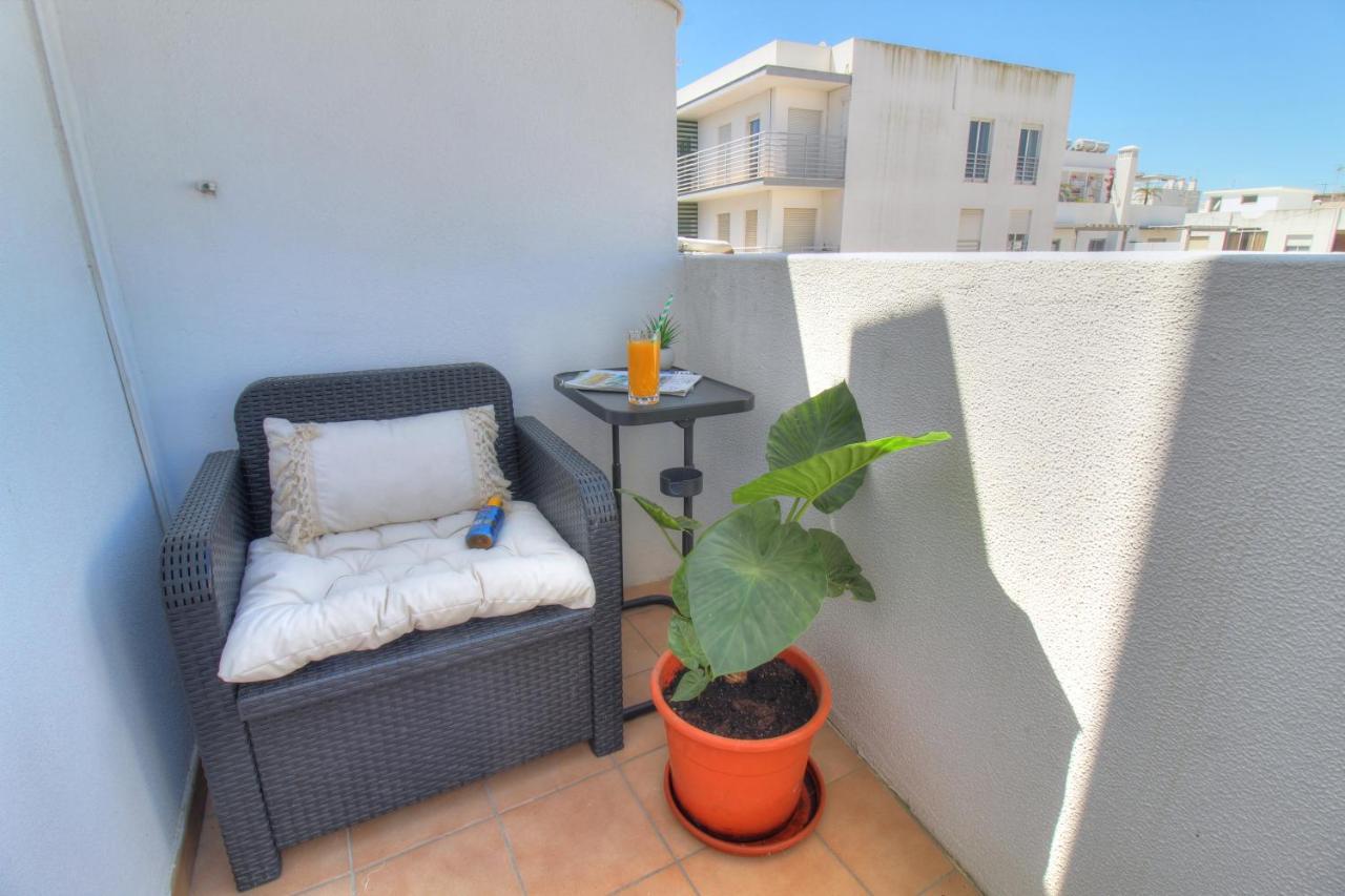 Center Location, Ac, Swimming Pool, And Parking Olhão Exterior foto