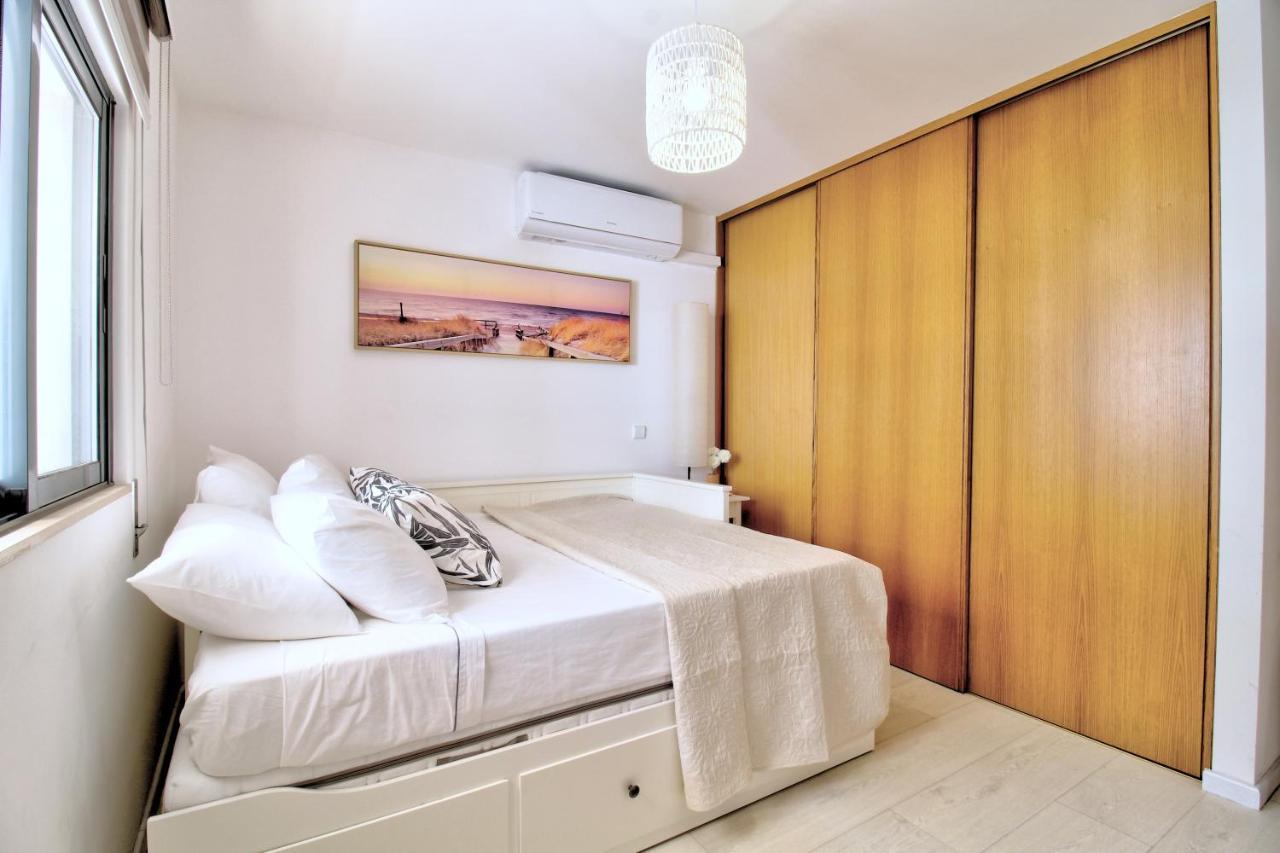 Center Location, Ac, Swimming Pool, And Parking Olhão Exterior foto